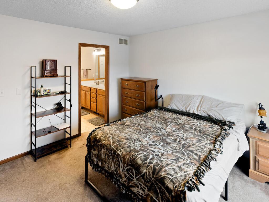 14171 Wilds Path NW Prior Lake MN 55372 USA-021-042-013-MLS_Size.jpg