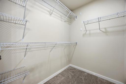 412 38th Avenue E, West Fargo, ND 58078