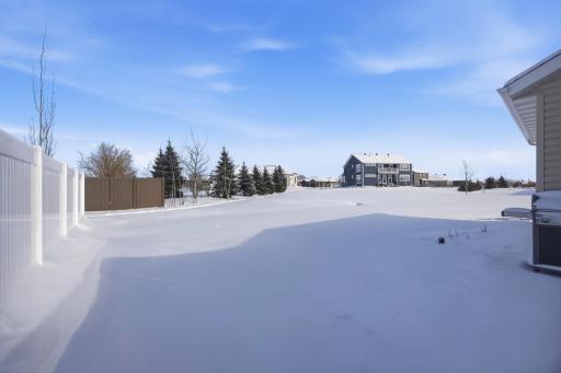 412 38th Avenue E, West Fargo, ND 58078