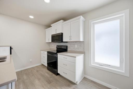 412 38th Avenue E, West Fargo, ND 58078