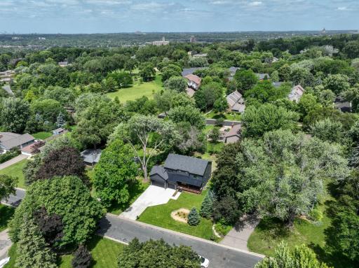 625 Ivy Falls Avenue, Mendota Heights, MN 55118