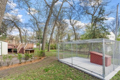 Professionaly installed kennel is great for a hunting friend, or easily removed and used as picnic/entertaining area