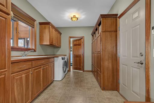 Main Floor Laundry Room w/Built-in Lockers