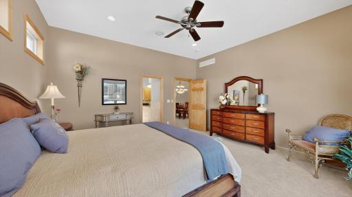 4063 Autumn Lake Court SW, Rochester, MN 55902
