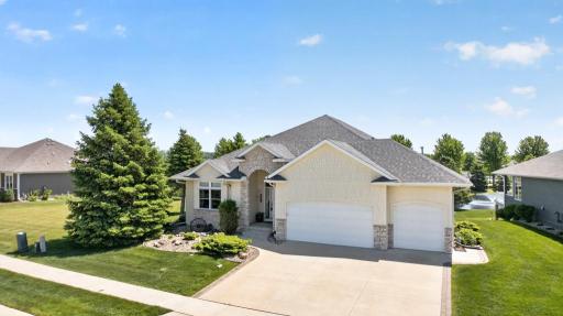 4063 Autumn Lake Court SW, Rochester, MN 55902