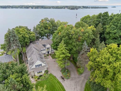 Photo for 964 E Shady Lane, Wayzata, MN 55391 - listing #7023600 964 E Shady Lane, Wayzata, MN 55391