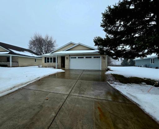 642 Jenisa Drive, Saint Cloud, MN 56301