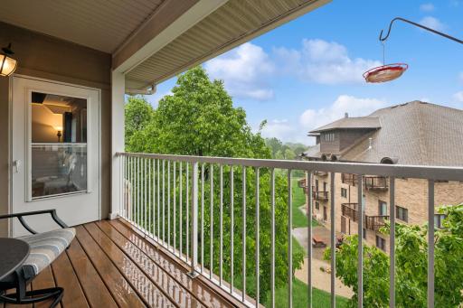 Outside is close and safe with a 3rd floor view