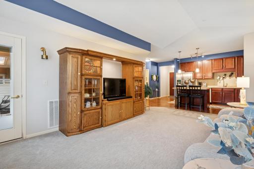 3800 85th Avenue N, 312, Brooklyn Park, MN 55443