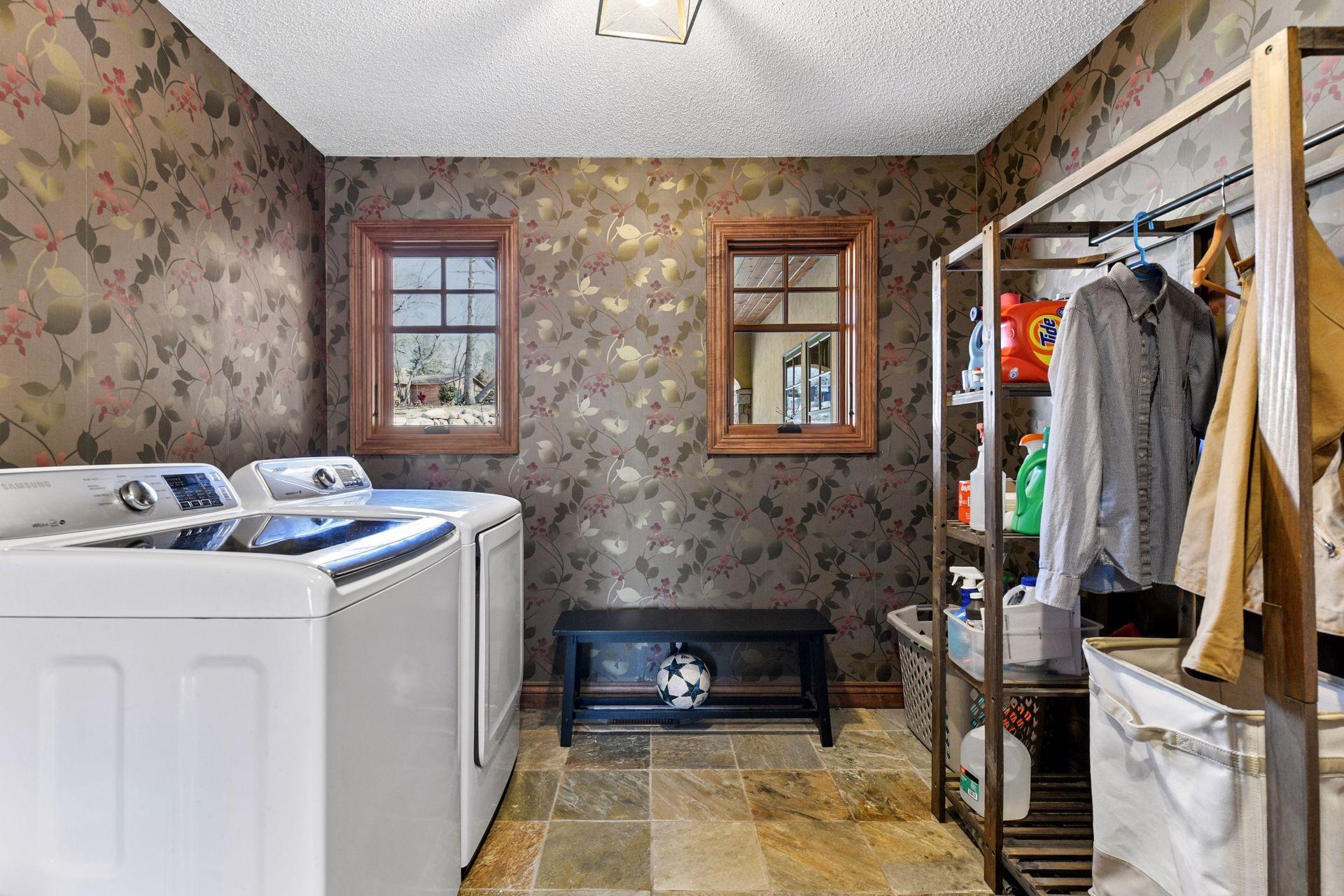 Mudroom/Laundry