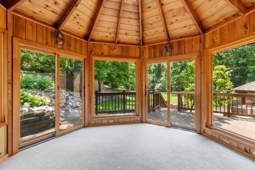 6175 Heather Place NE, Minneapolis, MN 55432