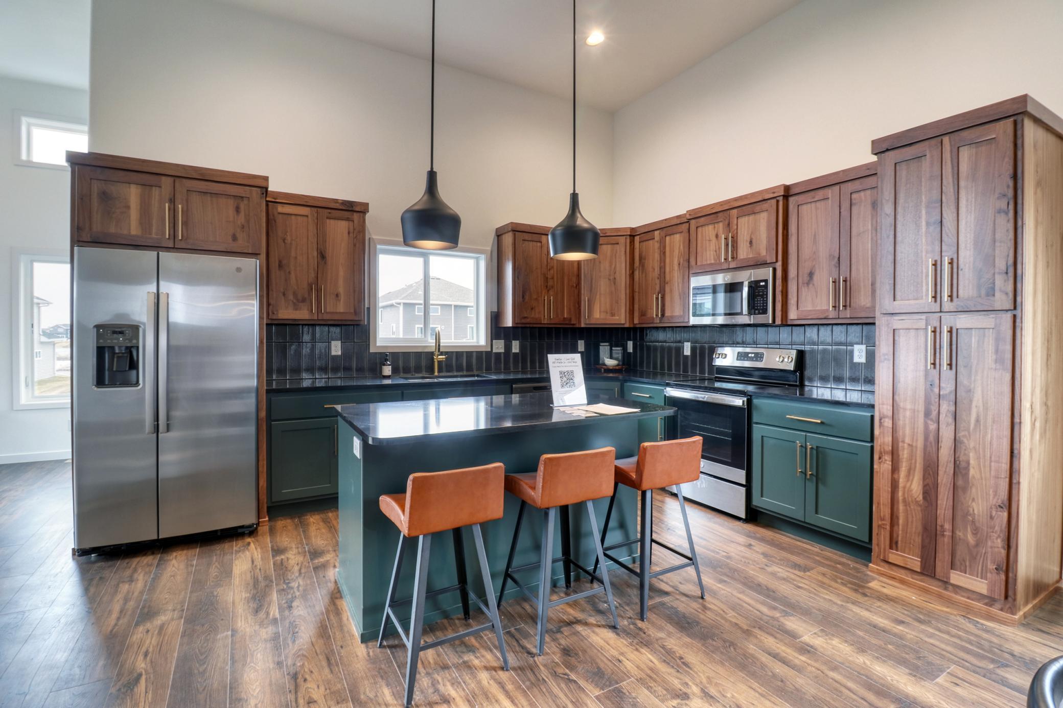 Kitchen1_1 (1).jpg