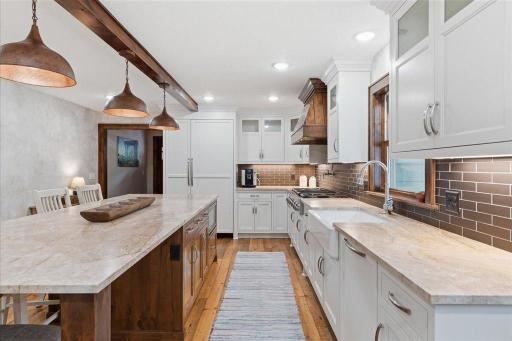 8848 Sunset Trail, Pequot Lakes, MN 56472