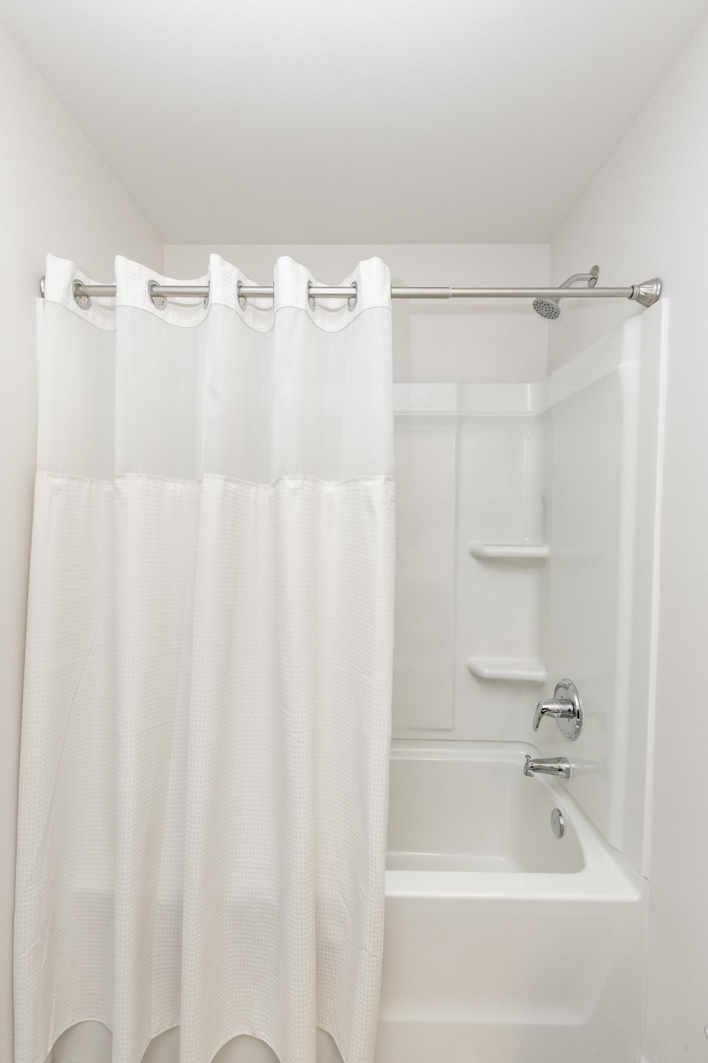 Full Bathroom - Main Floor