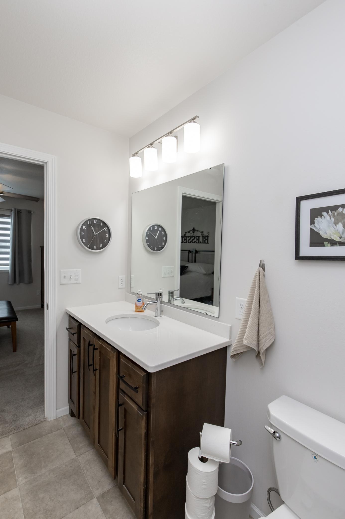 Primary Bathroom - Main Floor