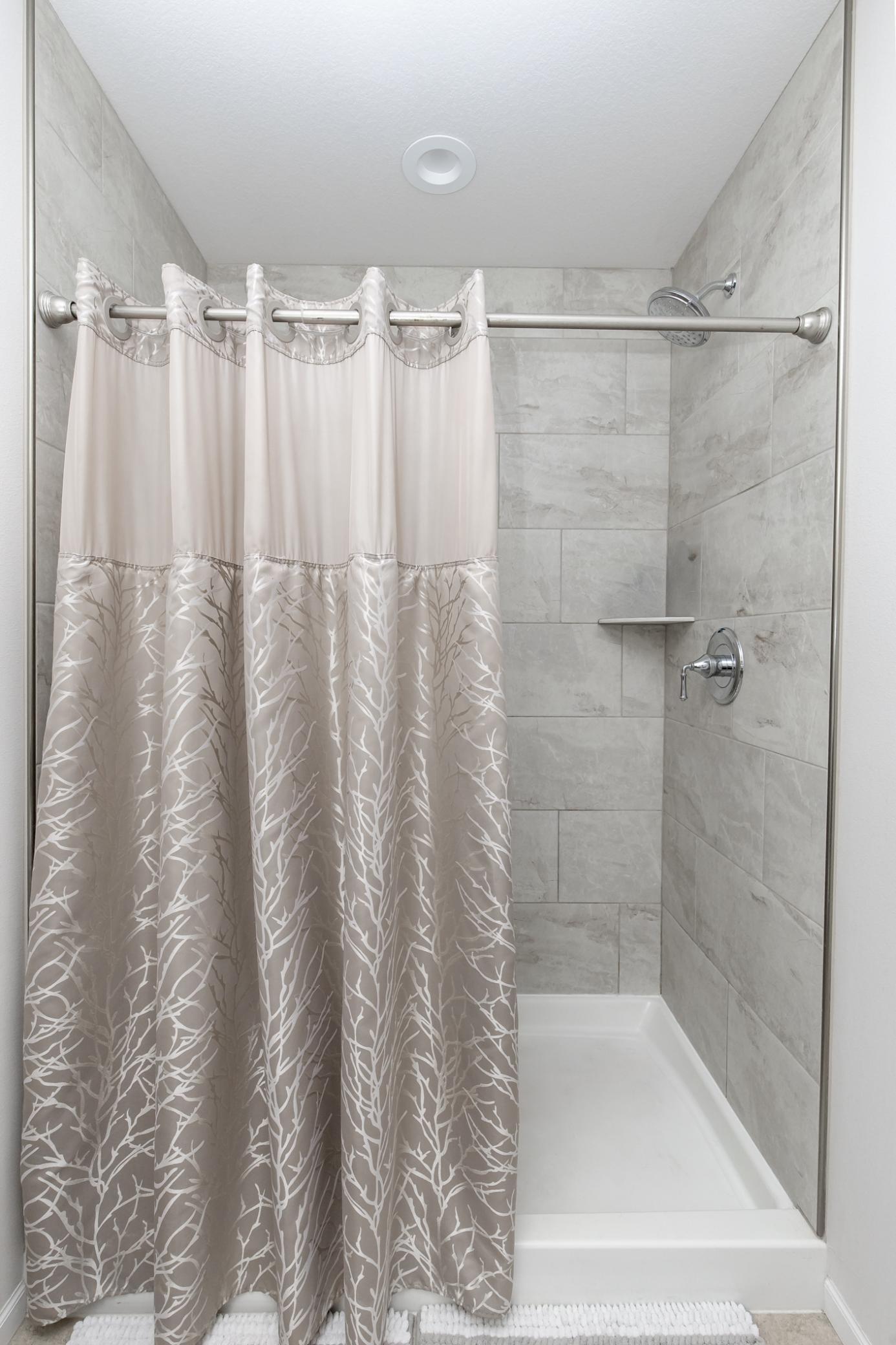 Primary Bathroom - Main Floor