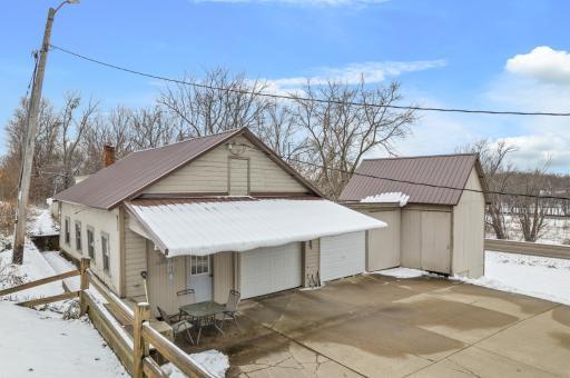 S2232 State Road 35, Alma, WI 54610