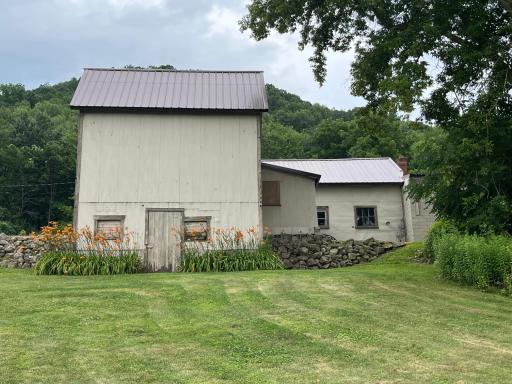 S2232 State Road 35, Alma, WI 54610
