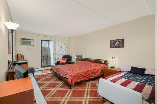 10501 Cedar Lake Rd, 420, Minnetonka, MN 55305