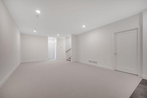 320 Laurel Curve, Golden Valley, MN 55426