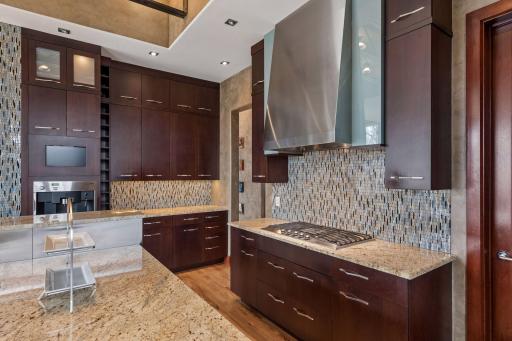 14262 Trace Ridge Road, Wayzata, MN 55391