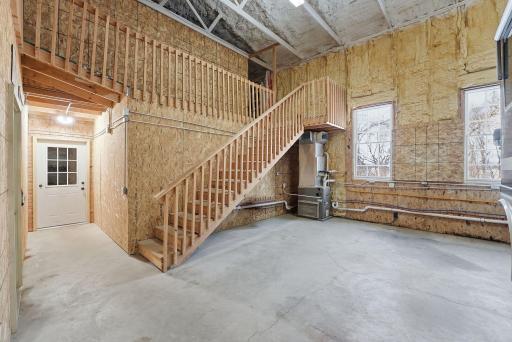 76-web-or-mls-77-web-or-mls-DSC04268 2.jpeg