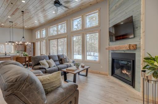 11721 N Vesper Drive enjoy fireplace