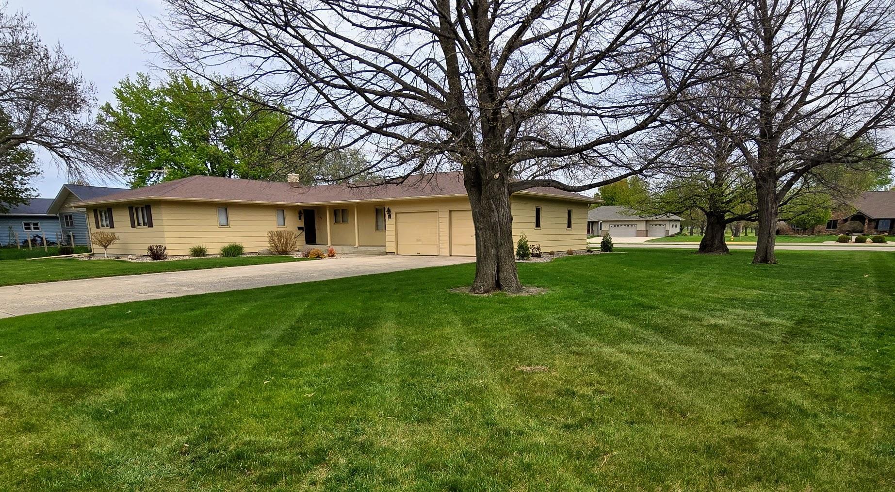 Spacious yard