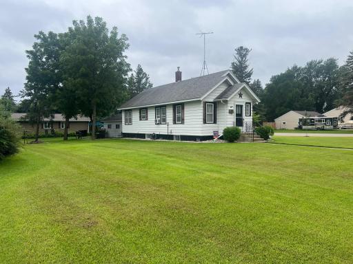 619 5th Street W, Litchfield, MN 55355