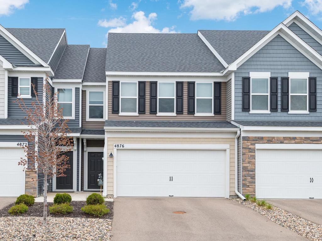 4876 Avery Court!