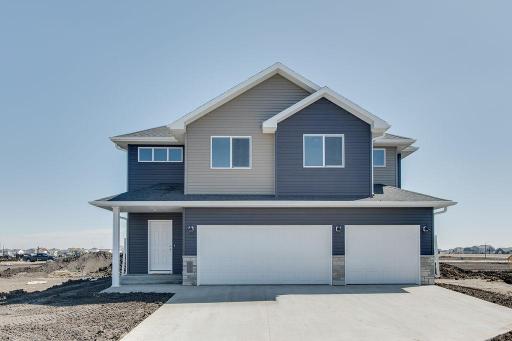 6810 32 Street S, Fargo, ND 58104