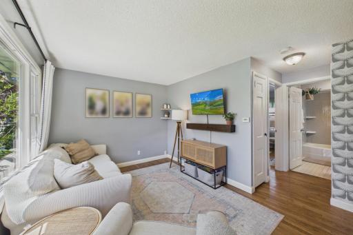 2916 W 60th Street, Minneapolis, MN 55410