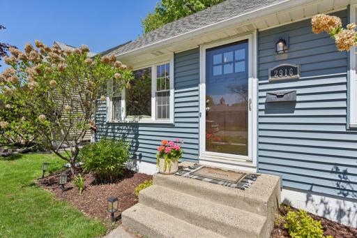 2916 W 60th Street, Minneapolis, MN 55410