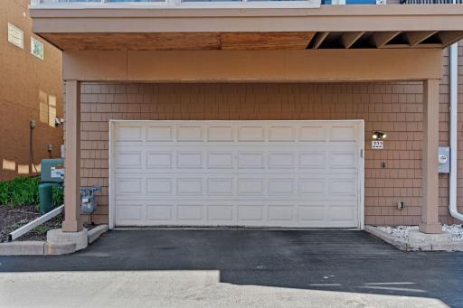 222 Ridgewood Avenue, Minneapolis, MN 55403