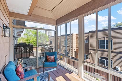 222 Ridgewood Avenue, Minneapolis, MN 55403