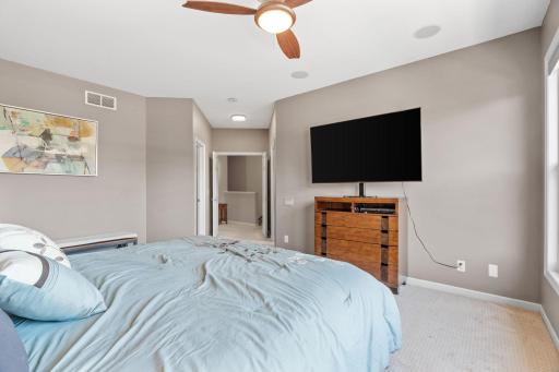 222 Ridgewood Avenue, Minneapolis, MN 55403