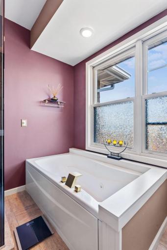 222 Ridgewood Avenue, Minneapolis, MN 55403