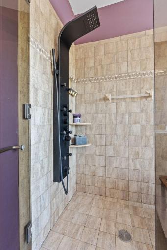 222 Ridgewood Avenue, Minneapolis, MN 55403