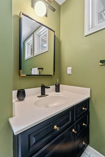 222 Ridgewood Avenue, Minneapolis, MN 55403