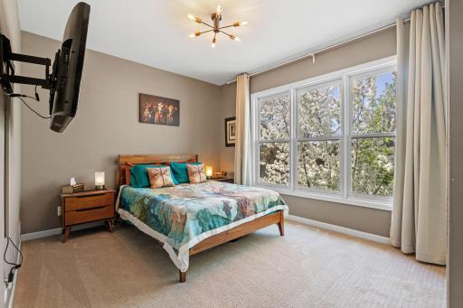 222 Ridgewood Avenue, Minneapolis, MN 55403