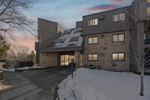 Photo for 1000 41st Avenue NE, 306, Columbia Heights, MN 55421 - listing #7024284 1000 41st Avenue NE, 306, Columbia Heights, MN 55421