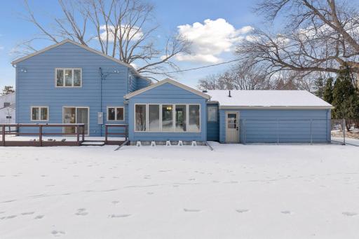 972 Lydia Drive W, Roseville, MN 55113