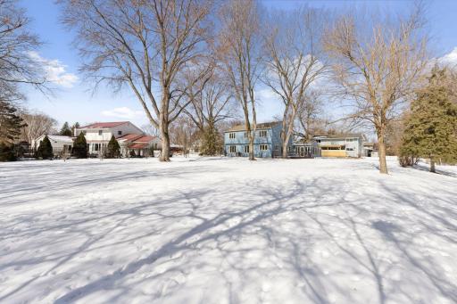 972 Lydia Drive W, Roseville, MN 55113