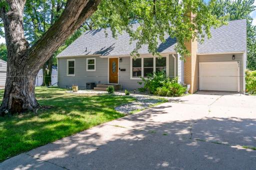 853 Minnesota Street S, Shakopee, MN 55379
