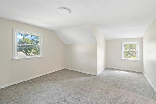 853 Minnesota Street S, Shakopee, MN 55379