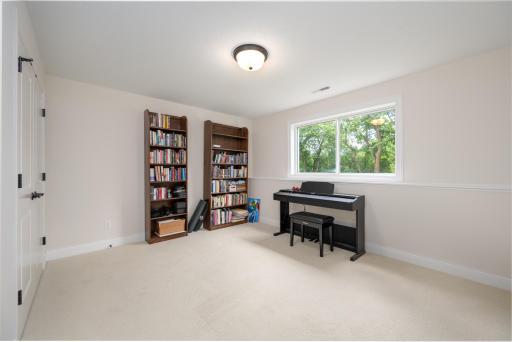 637 Maple Court, New Richmond, WI 54017