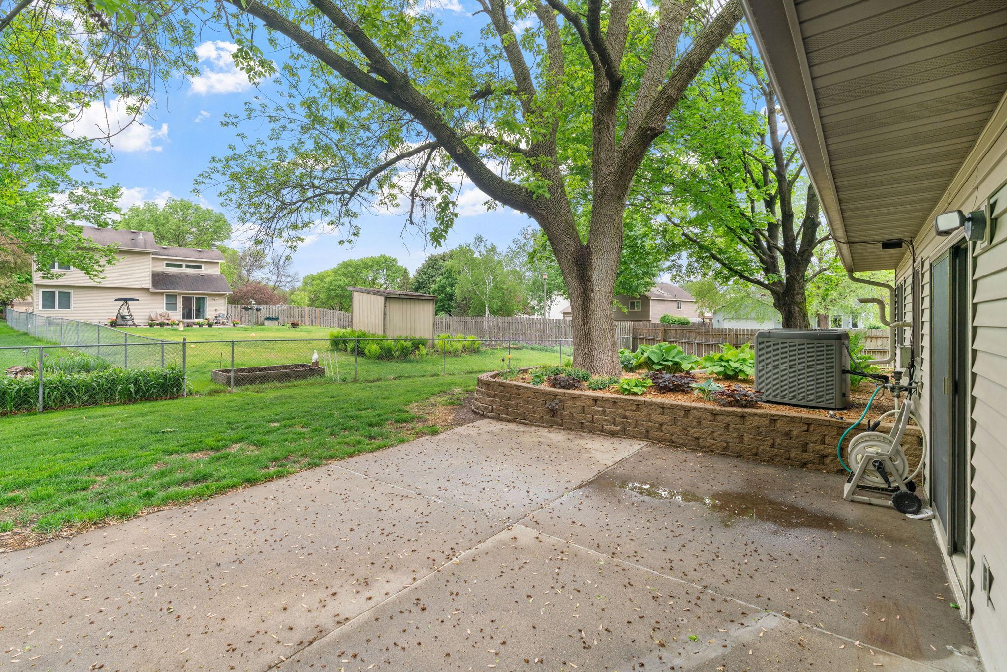 11-web-or-mls-9069 Jeffery Ave S-11.jpg