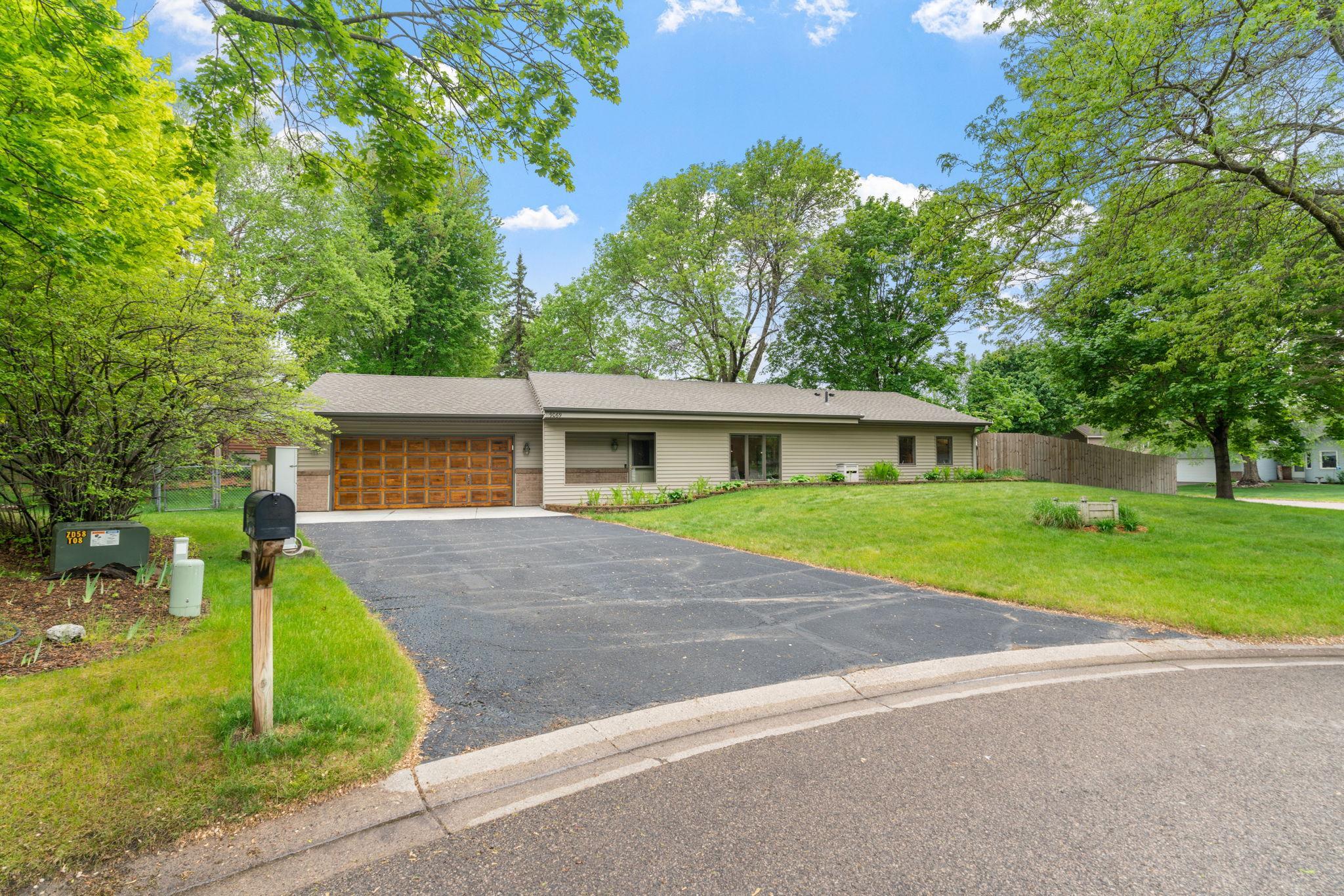 1-web-or-mls-9069 Jeffery Ave S-1.jpg
