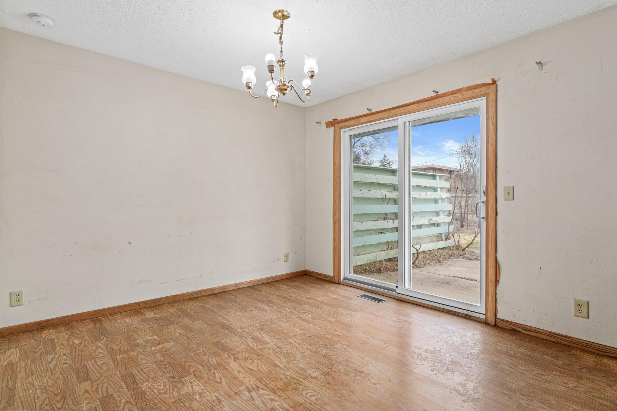 8101 Yates Ave N, Minneapolis-6.jpg