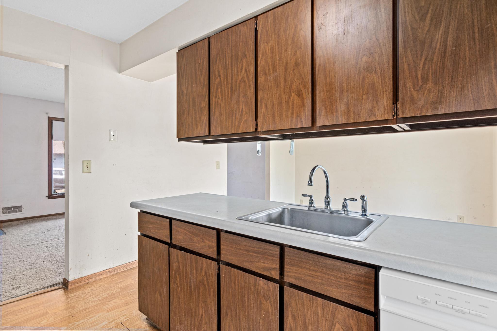 8101 Yates Ave N, Minneapolis-10.jpg